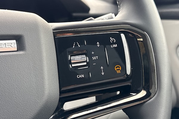 Used Land Rover Range Rover Velar 2023 for sale - 76311021: Photo 37