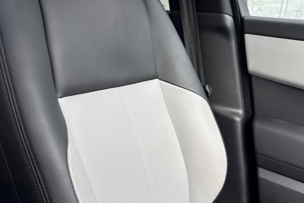 Used Land Rover Range Rover Velar 2023 for sale - 76311021: Photo 47