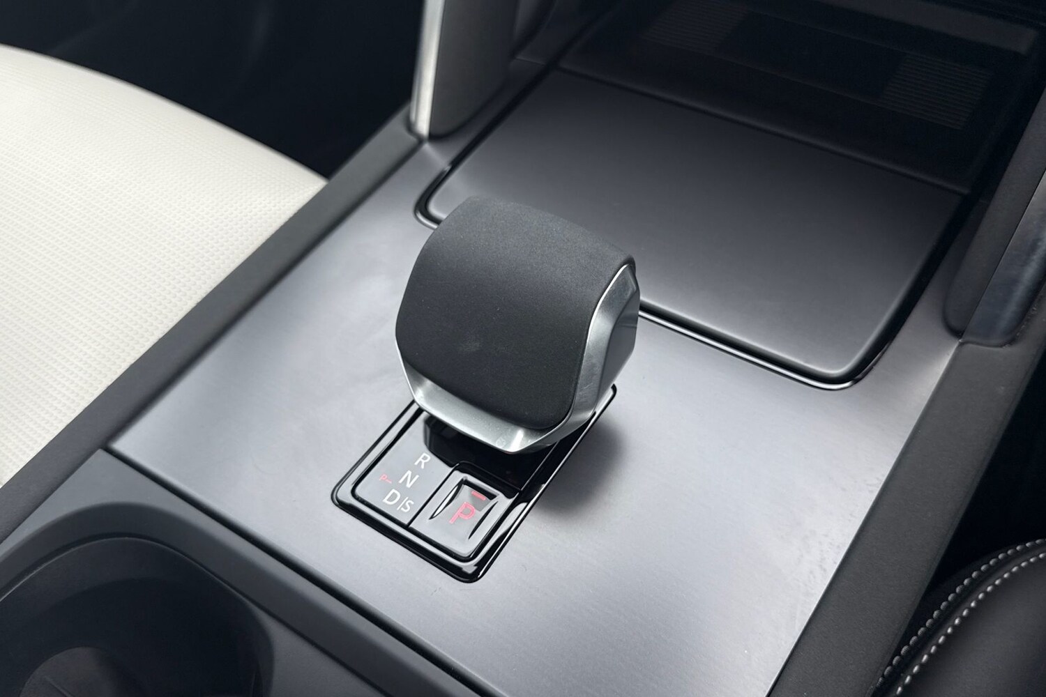 Used Land Rover Discovery Sport 2024 for sale - 76065295: Photo 14