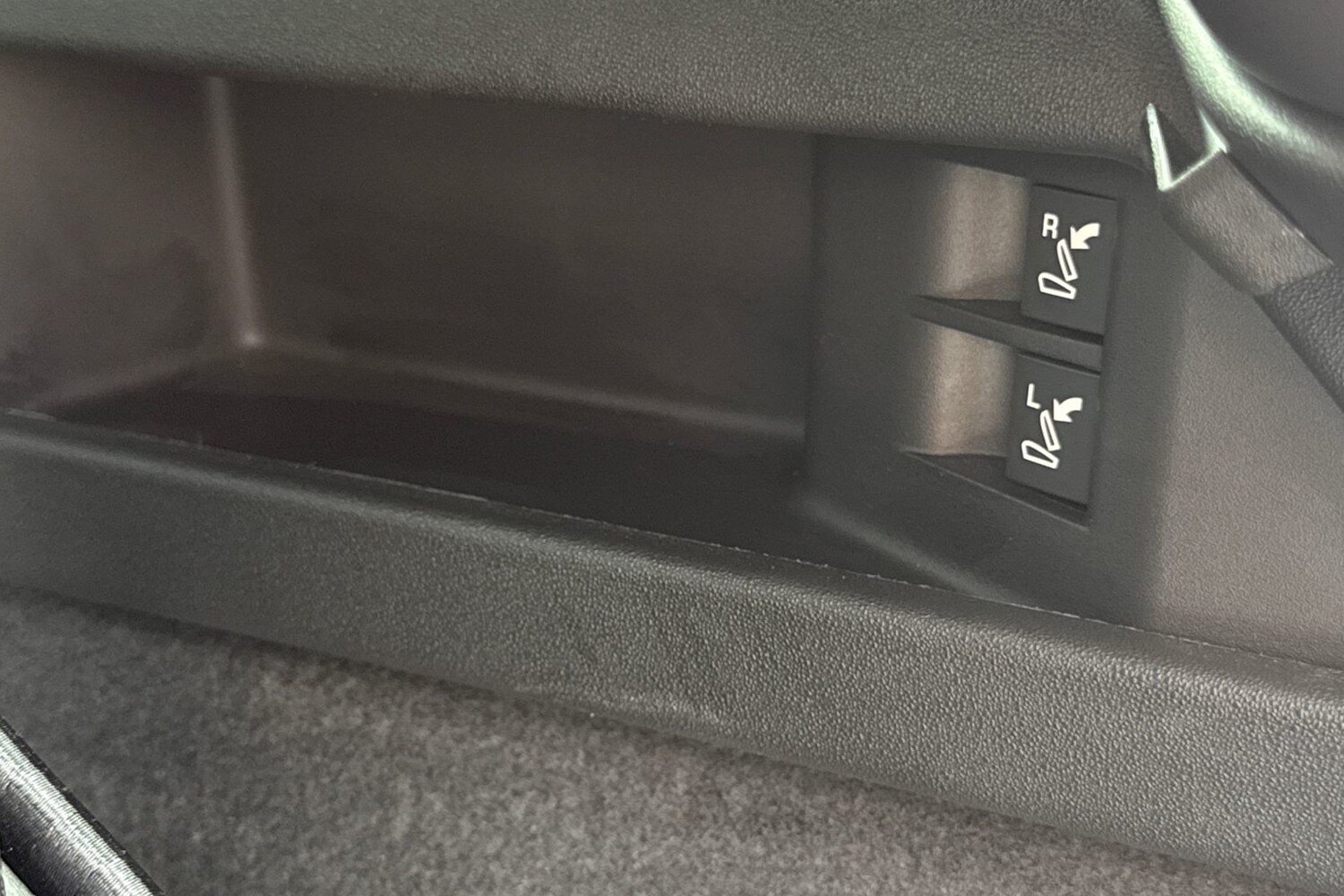 Used Land Rover Discovery Sport 2024 for sale - 76065295: Photo 27