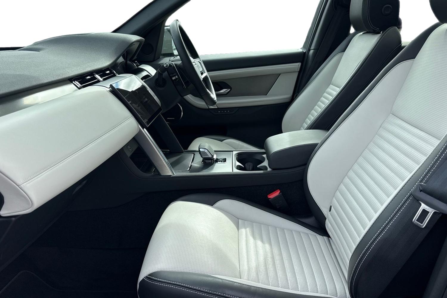 Used Land Rover Discovery Sport 2024 for sale - 76065295: Photo 3