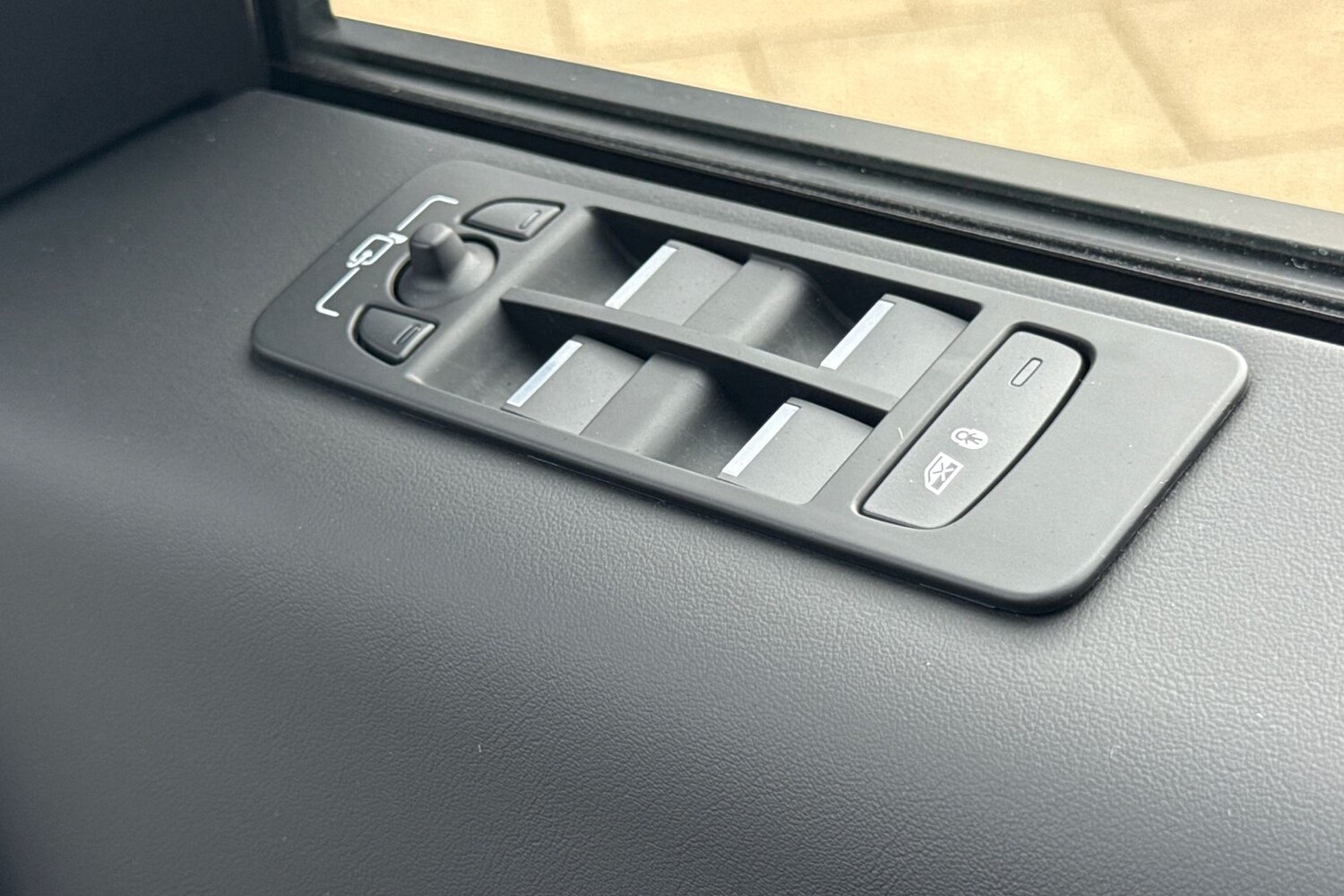 Used Land Rover Discovery Sport 2024 for sale - 76065295: Photo 30