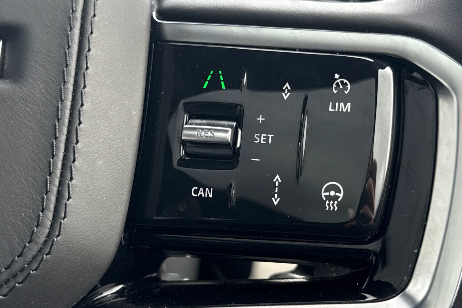Used Land Rover Discovery Sport 2024 for sale - 76065295: Photo 32