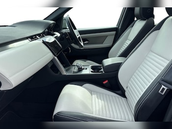 Used Land Rover Discovery Sport 2024 for sale - 76065295: Photo 3