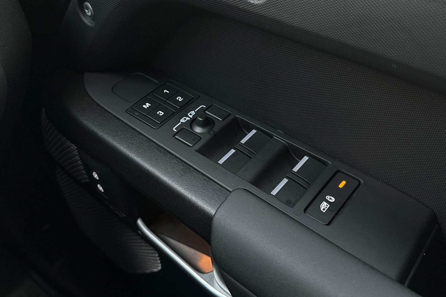 Used Land Rover Defender 2023 for sale - 77011448: Photo 25