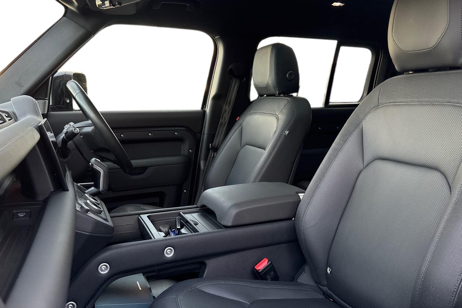 Used Land Rover Defender 2023 for sale - 77011448: Photo 3