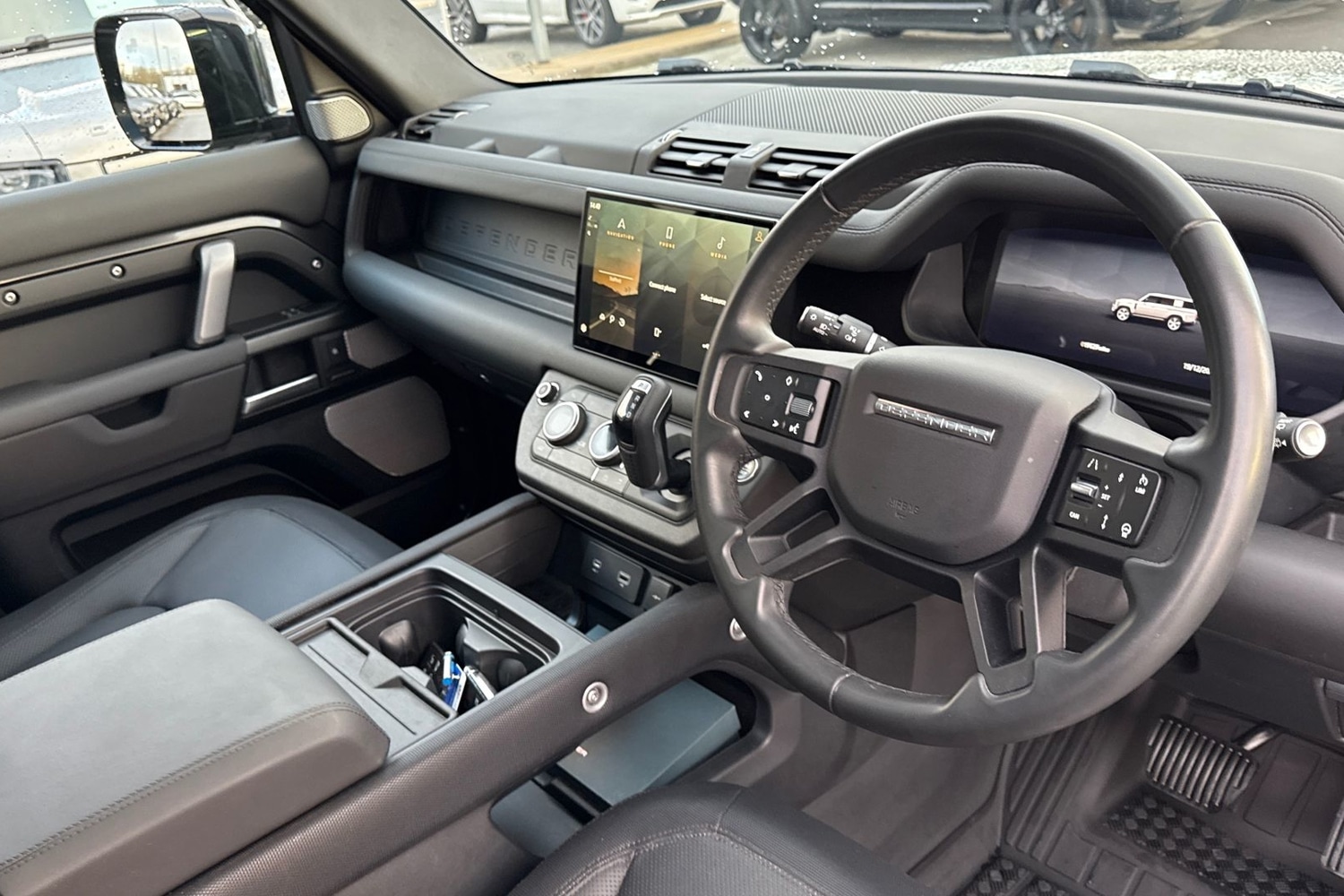 Used Land Rover Defender 2023 for sale - 77011448: Photo 31