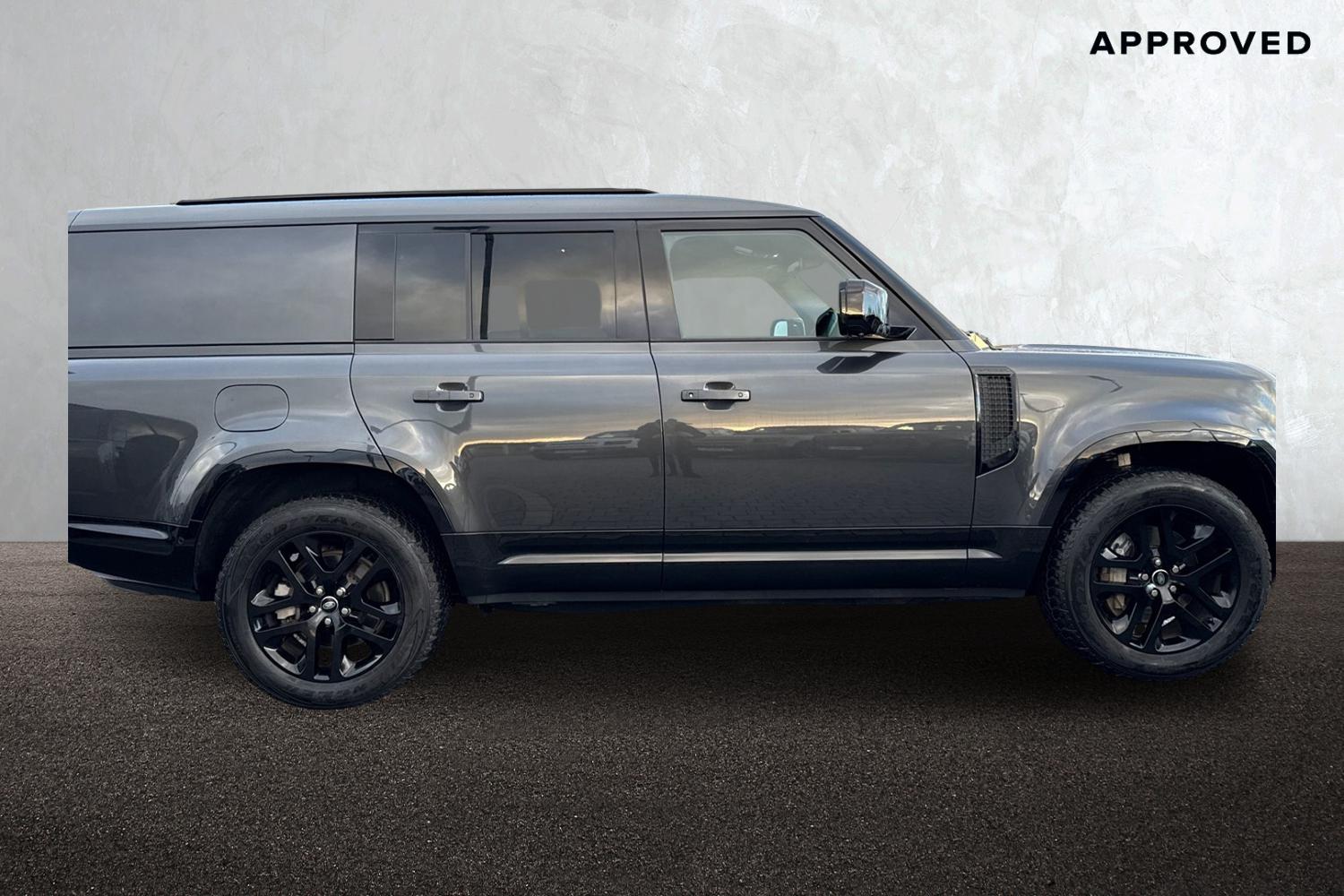 Used Land Rover Defender 2023 for sale - 77011448: Photo 5