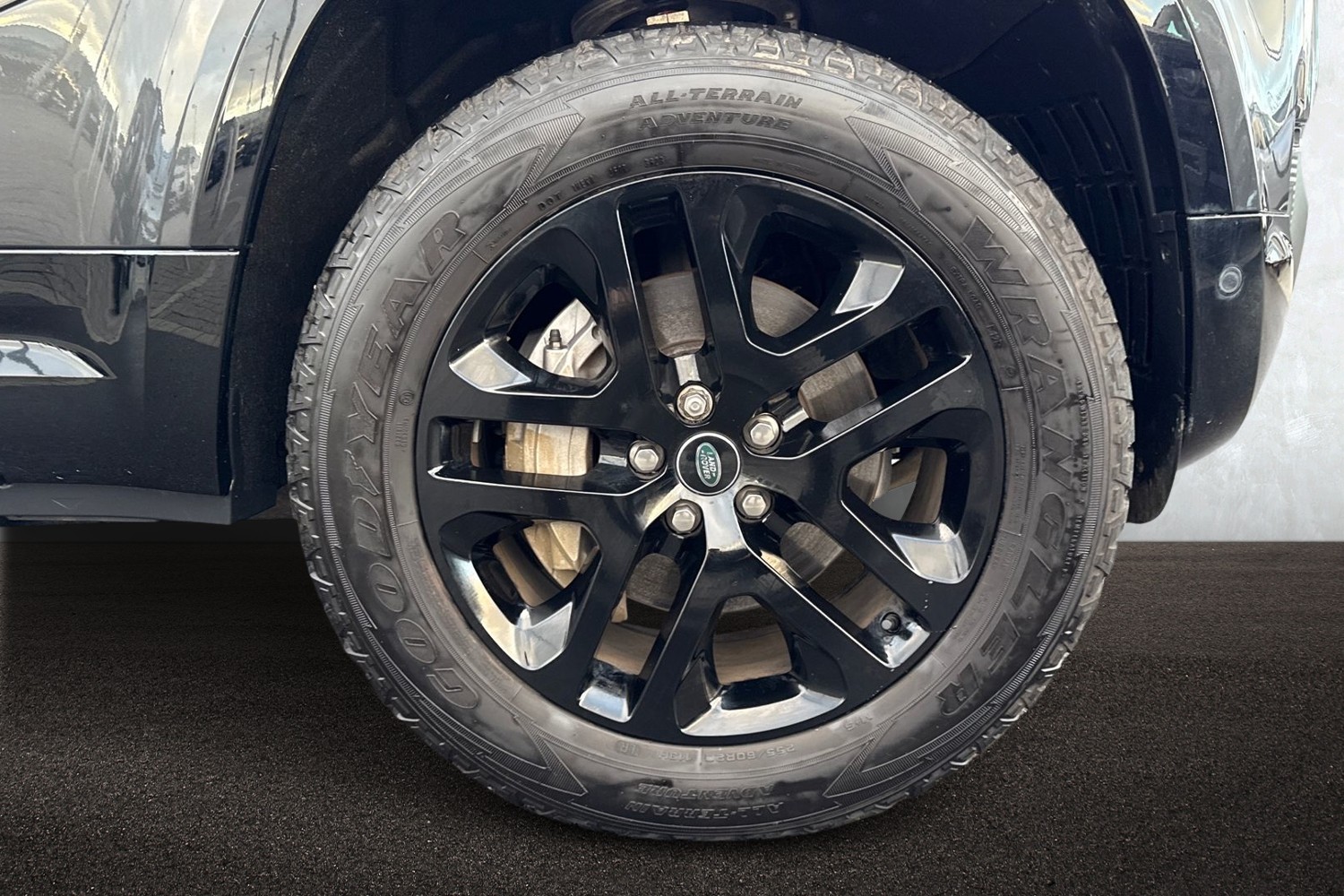 Used Land Rover Defender 2023 for sale - 77011448: Photo 8