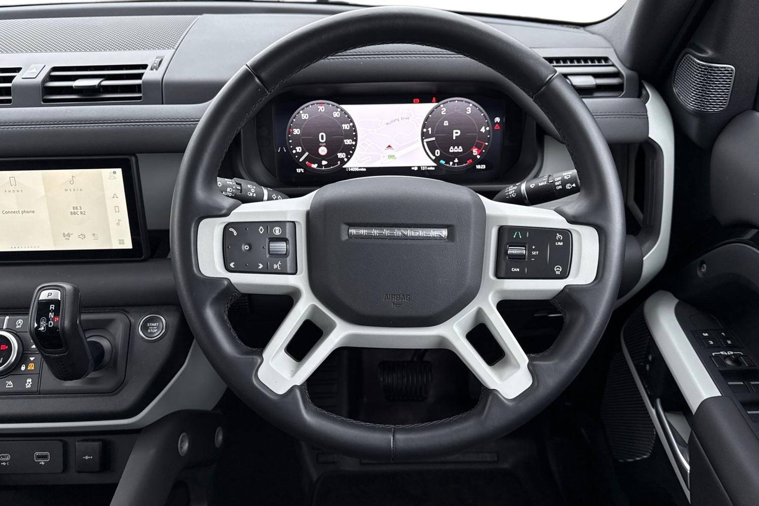 Used Land Rover Defender 2024 for sale - 78001729: Photo 16