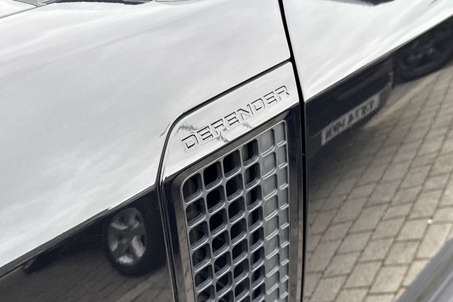 Used Land Rover Defender 2024 for sale - 78001729: Photo 31