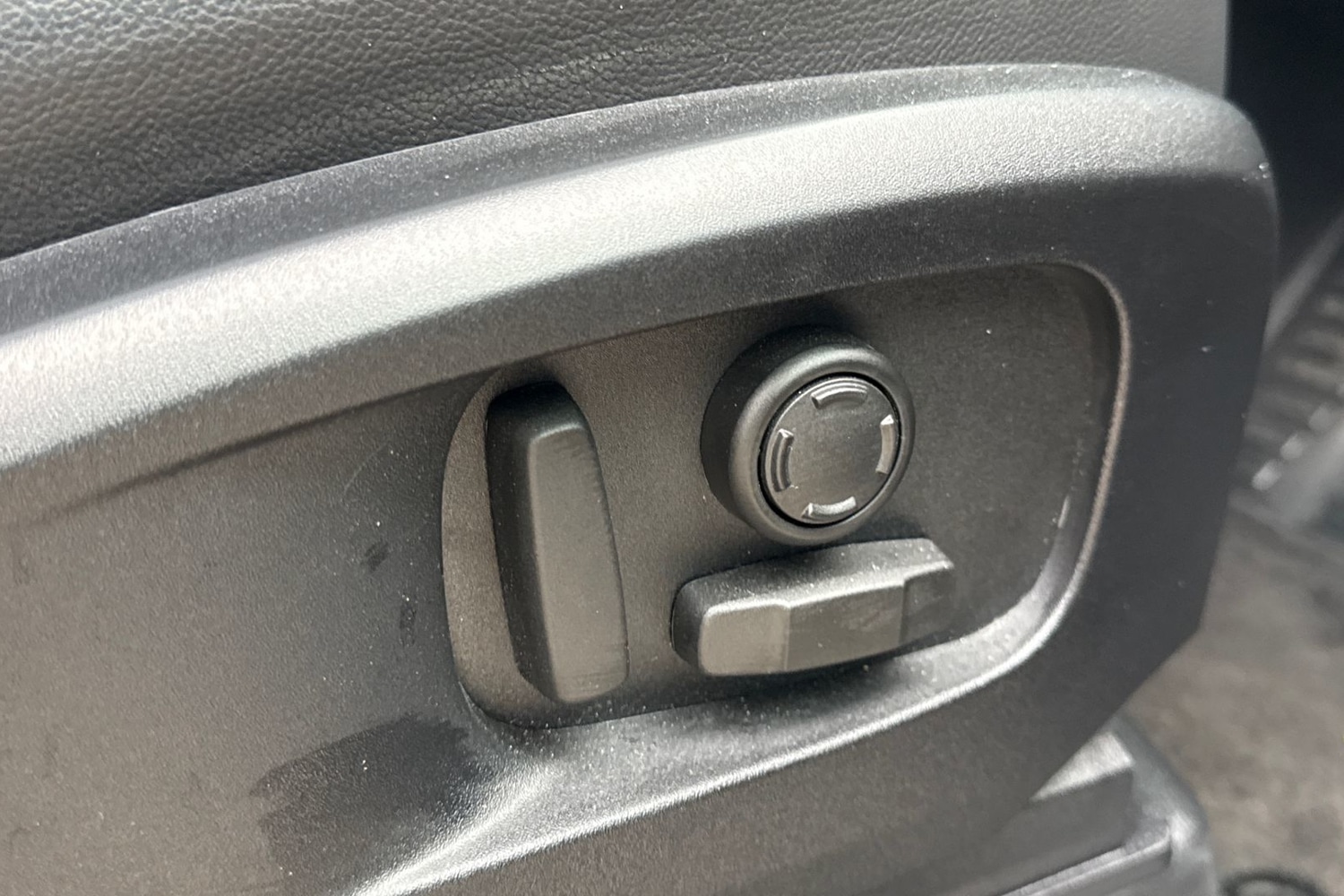 Used Land Rover Defender 2024 for sale - 78001729: Photo 35