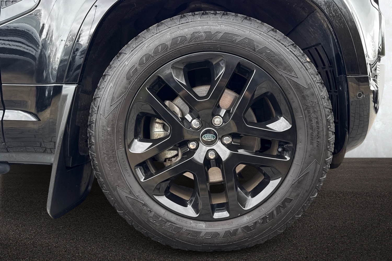 Used Land Rover Defender 2024 for sale - 78001729: Photo 9