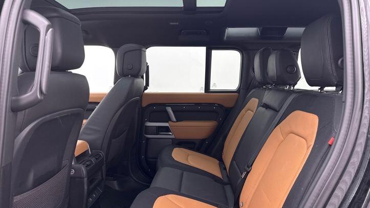 Used Land Rover Defender 2024 for sale - 77340986: Photo 4