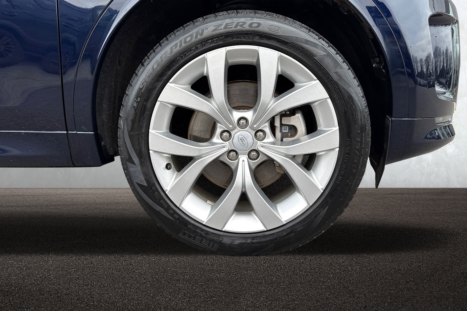 Used Land Rover Discovery Sport 2023 for sale - 77052206: Photo 9