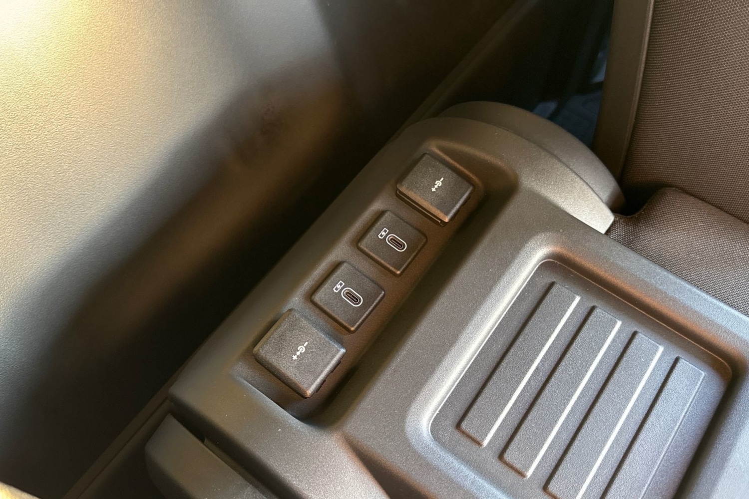 Used Land Rover Defender 90 2025 for sale - 76789731: Photo 19