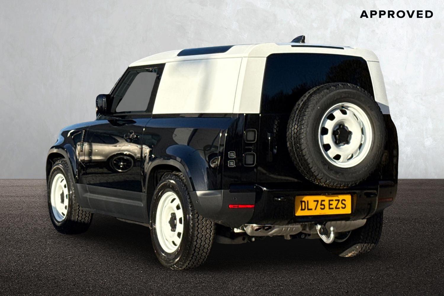 Used Land Rover Defender 90 2025 for sale - 76789731: Photo 2