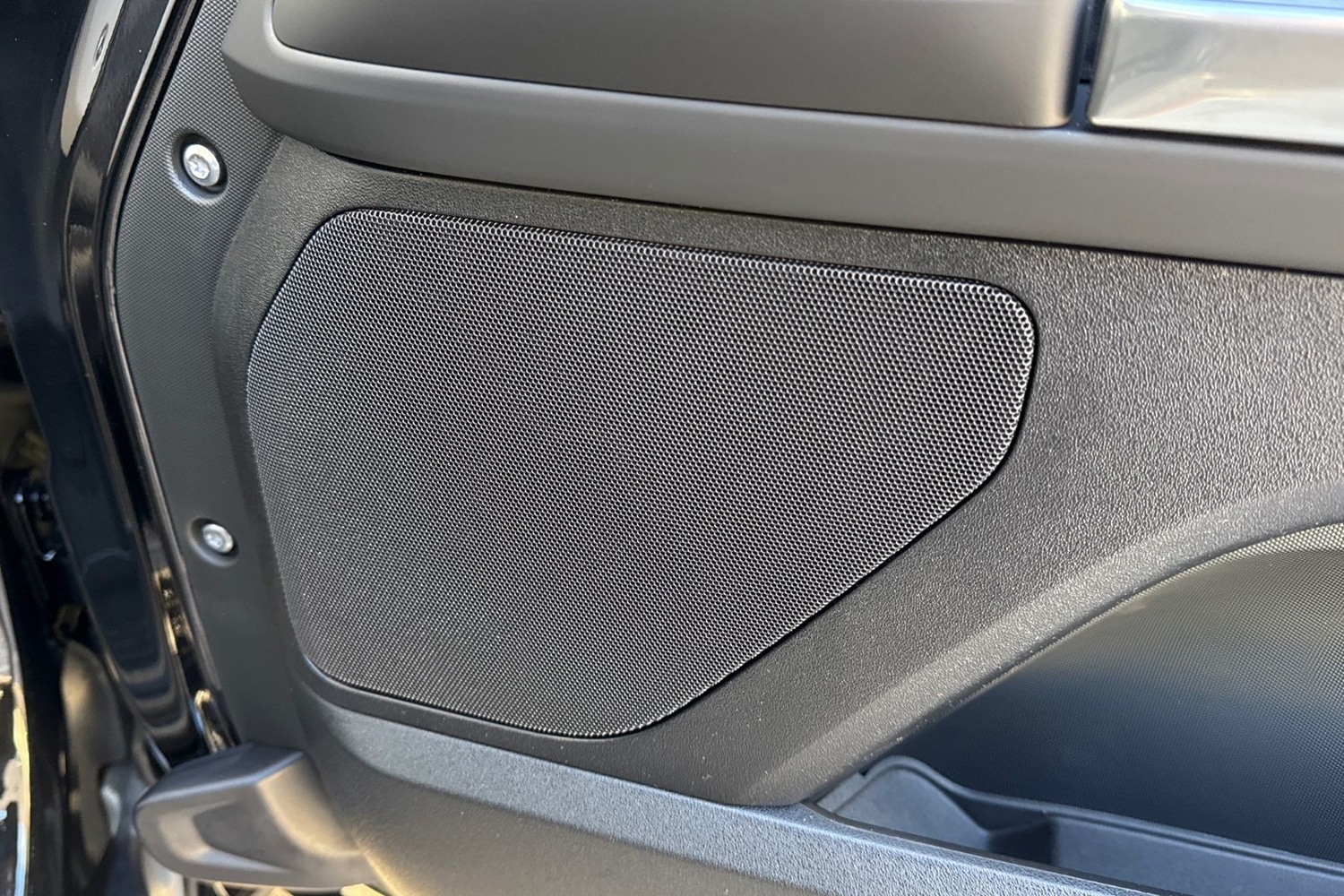 Used Land Rover Defender 90 2025 for sale - 76789731: Photo 25