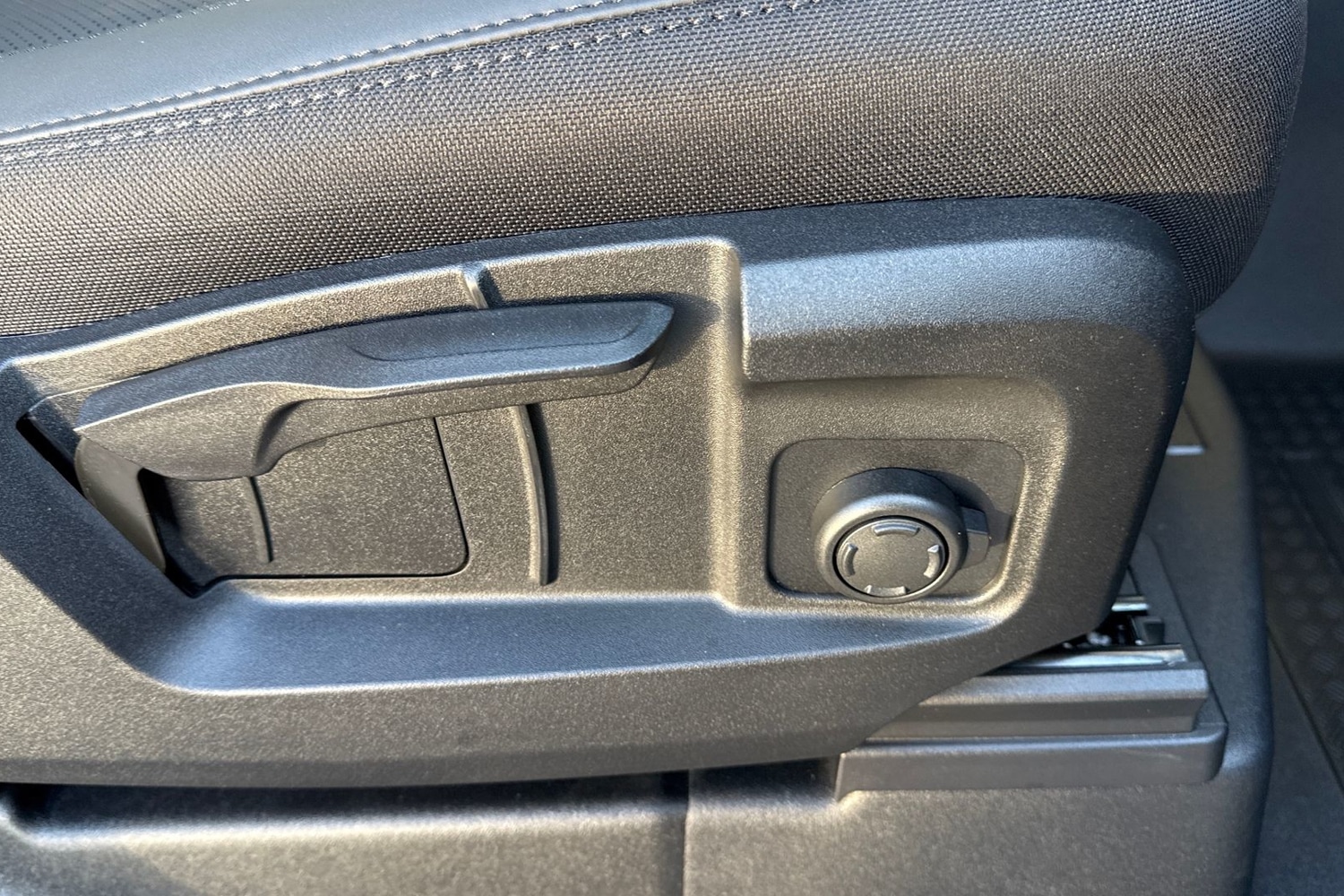 Used Land Rover Defender 90 2025 for sale - 76789731: Photo 35