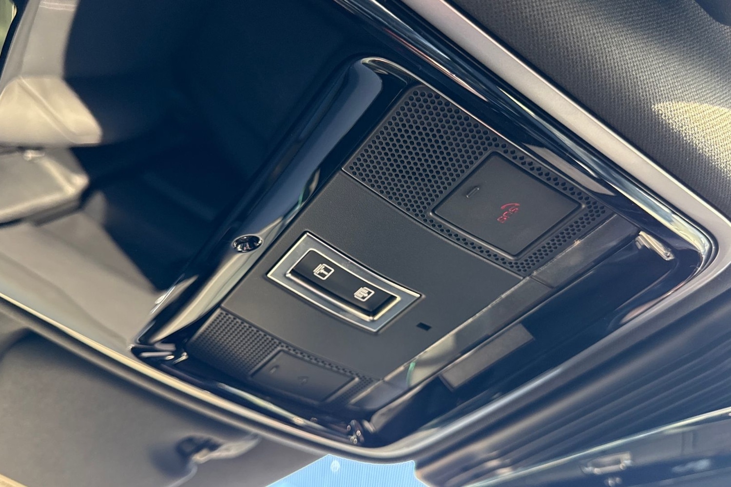 Used Land Rover Range Rover Velar 2024 for sale - 77093628: Photo 23