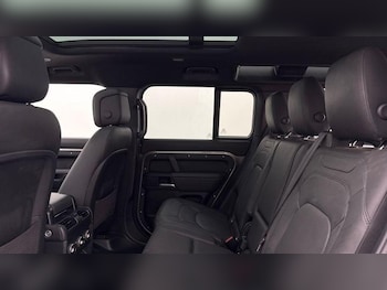 Used Land Rover Defender 110 2025 for sale - 79571038: Photo