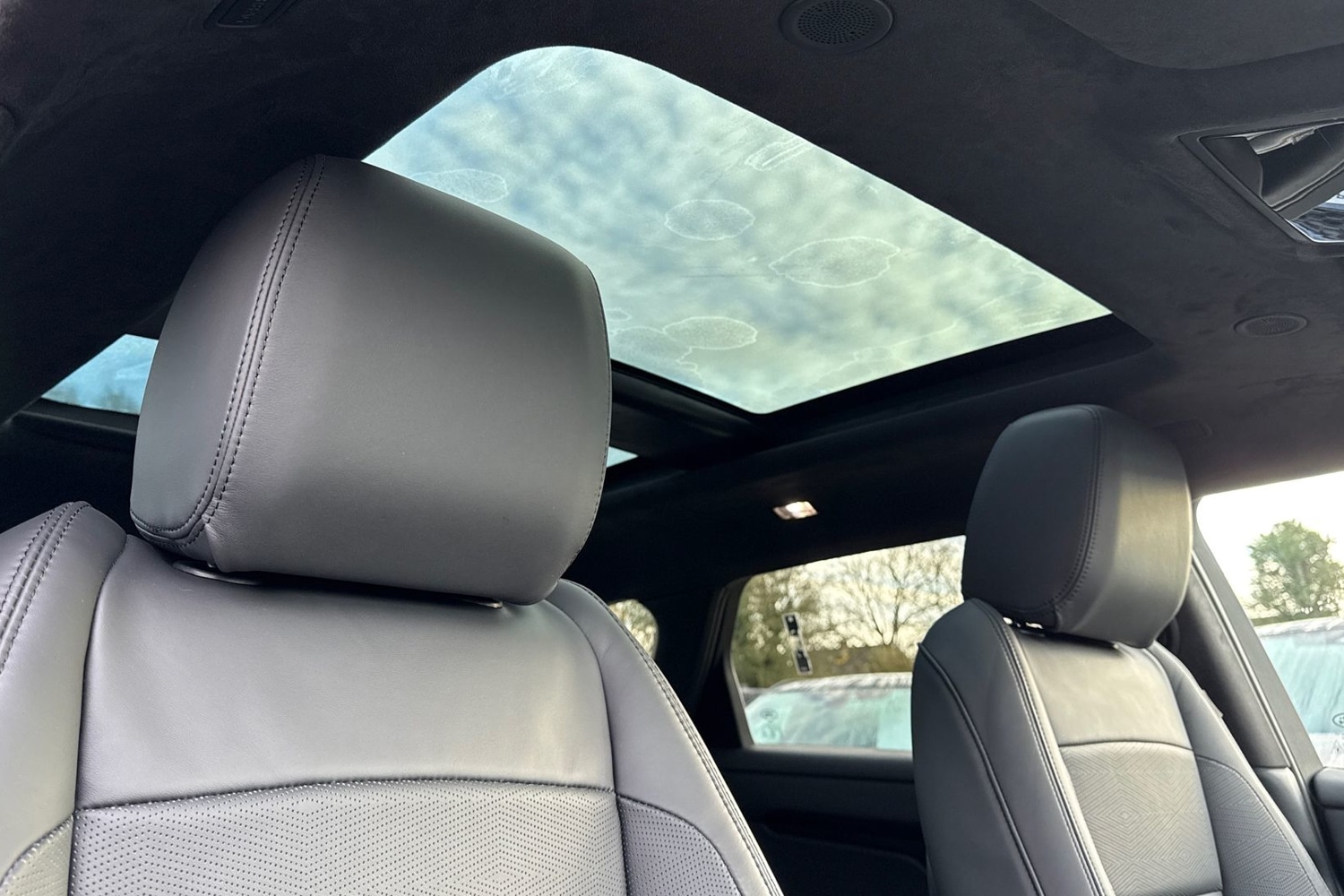 Used Land Rover Range Rover Evoque 2024 for sale - 76836313: Photo 21