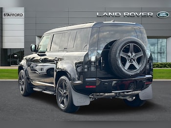 Used Land Rover Defender 110 2026 for sale - 78474931: Photo