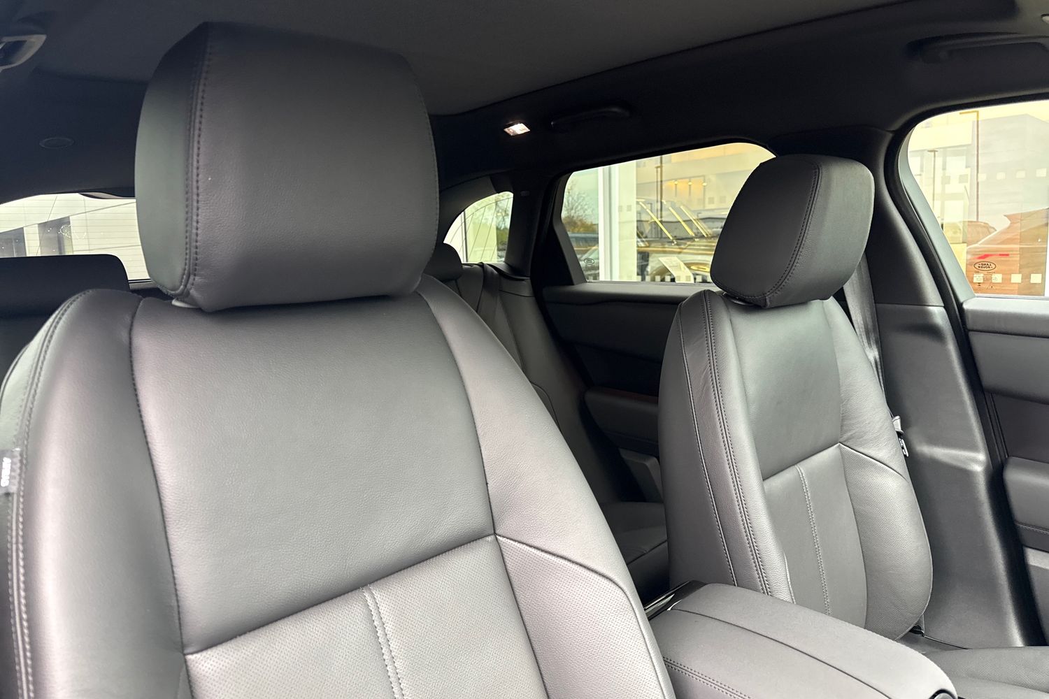 Used Land Rover Range Rover Velar 2025 for sale - 76416584: Photo 10