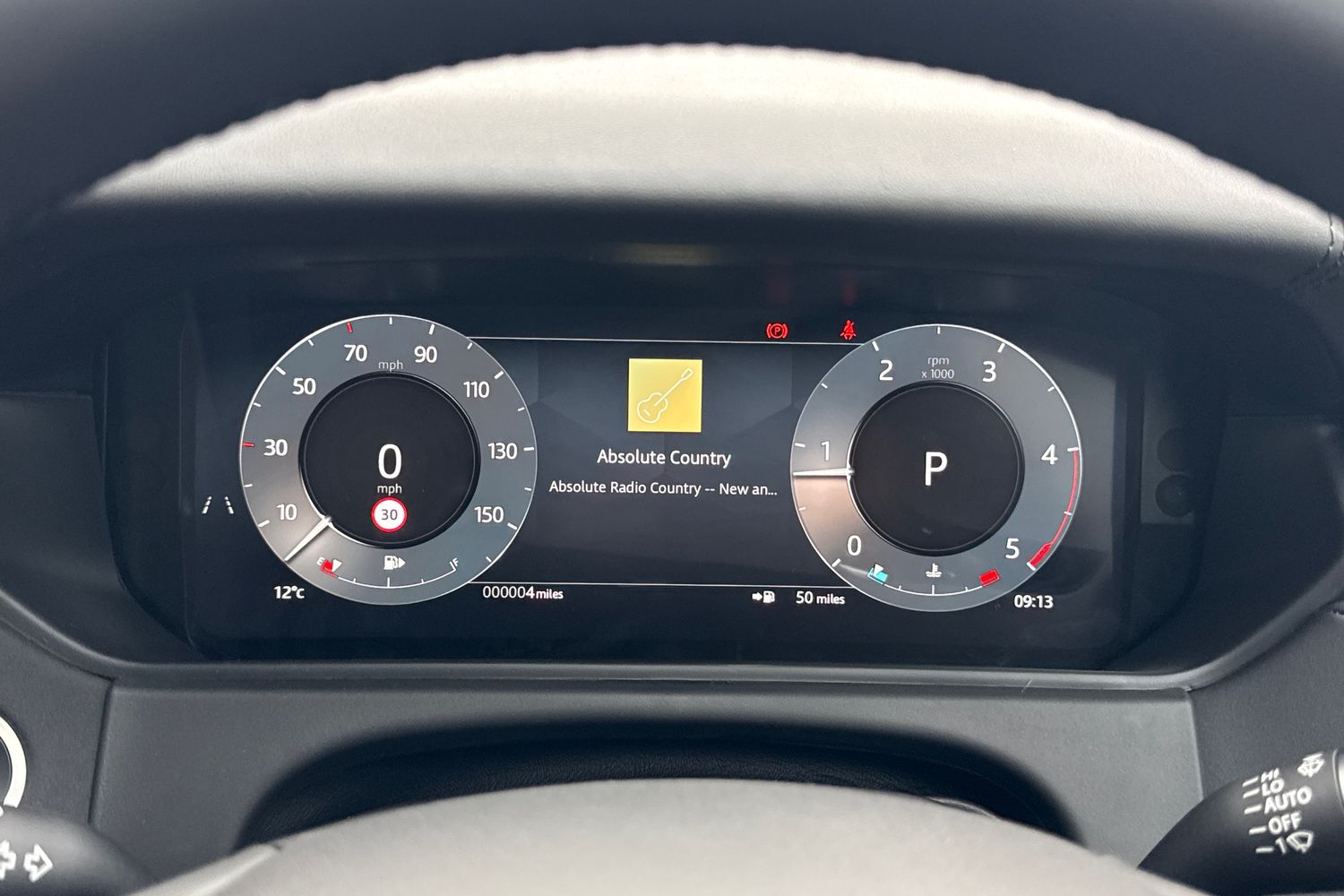 Used Land Rover Range Rover Velar 2025 for sale - 76416584: Photo 15