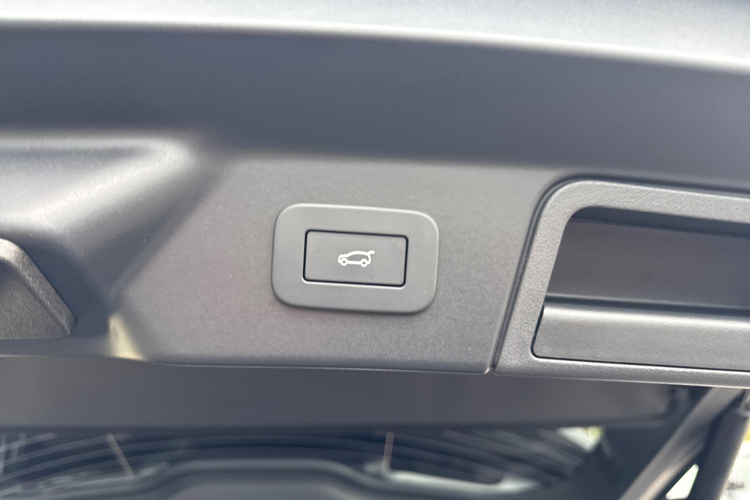 Used Land Rover Range Rover Velar 2025 for sale - 76416584: Photo 25