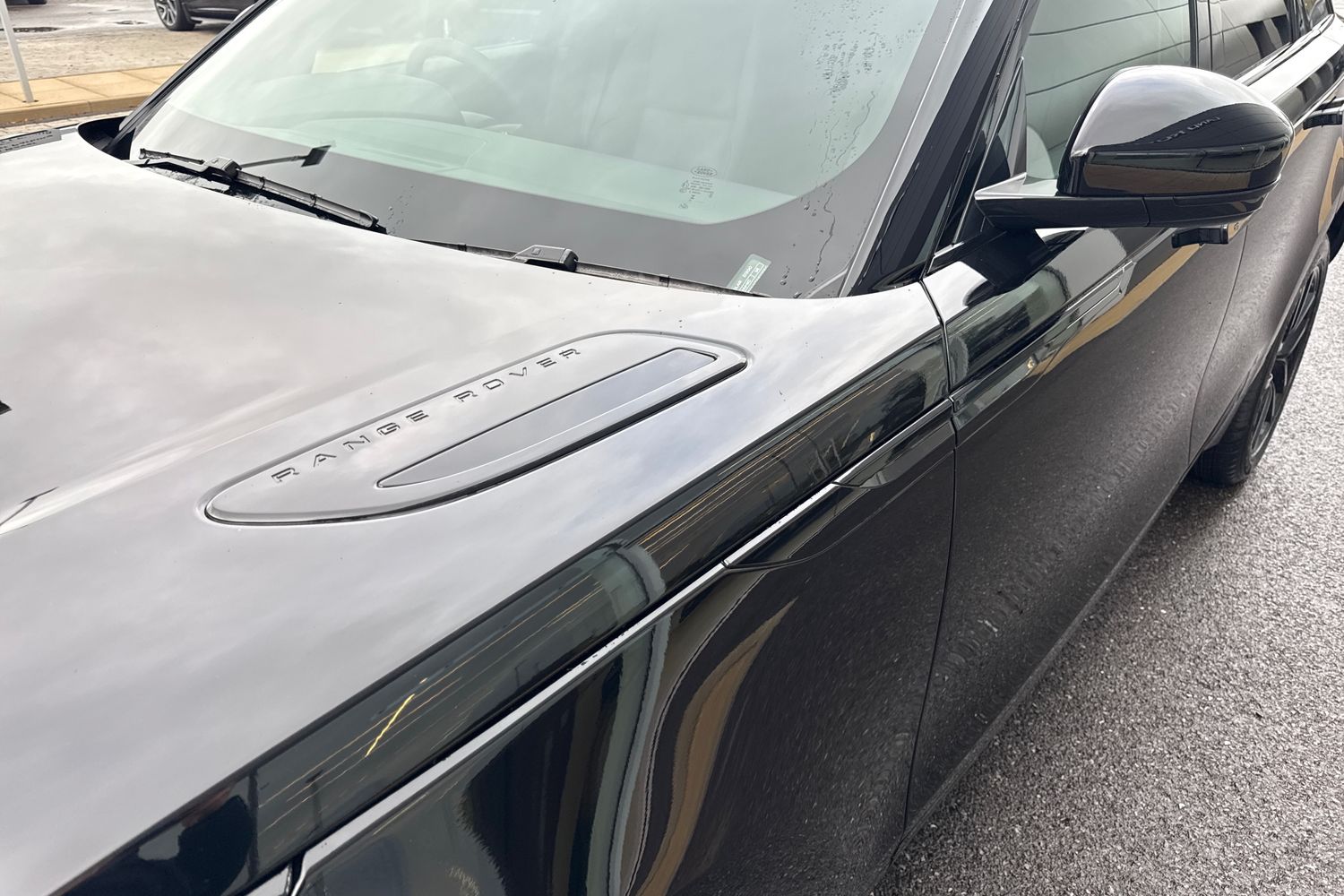 Used Land Rover Range Rover Velar 2025 for sale - 76416584: Photo 27