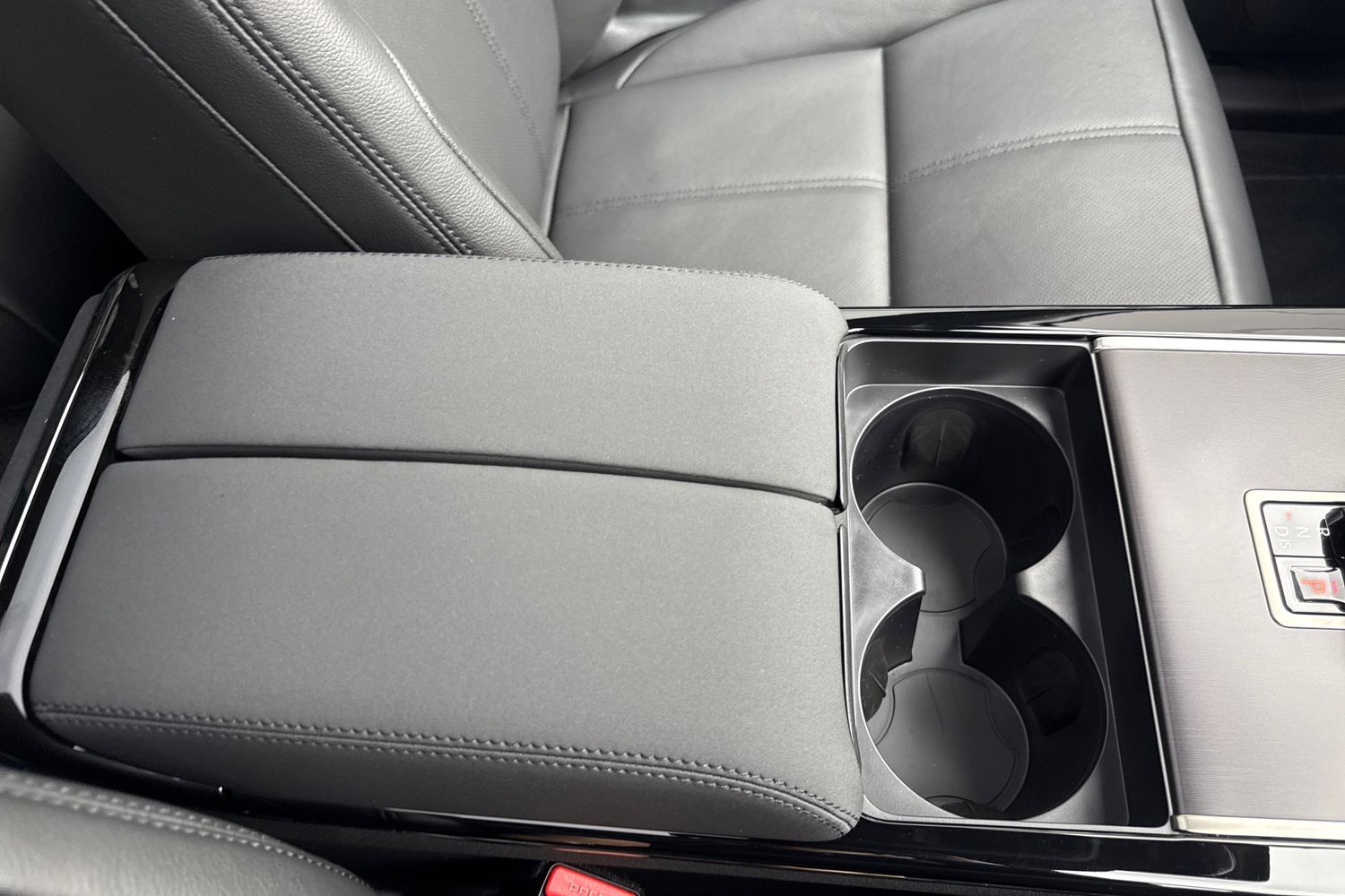 Used Land Rover Range Rover Velar 2025 for sale - 76416584: Photo 49