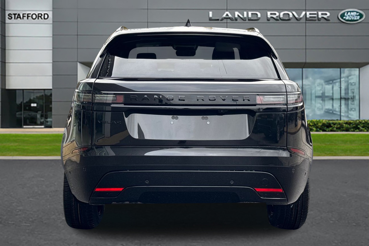 Used Land Rover Range Rover Velar 2025 for sale - 76416584: Photo 6