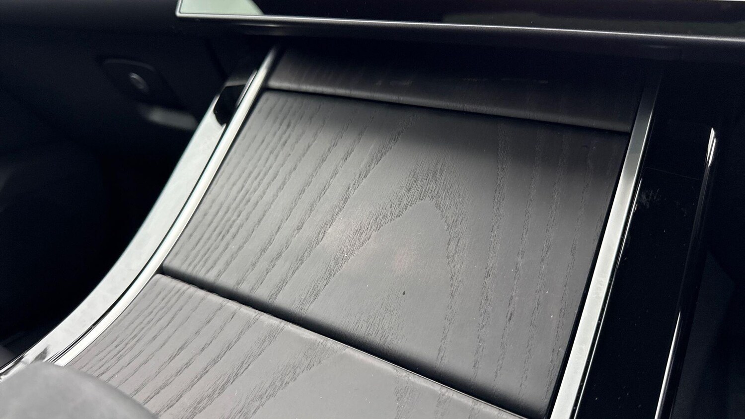 Used Land Rover Range Rover Velar 2025 for sale - 77557469: Photo 43