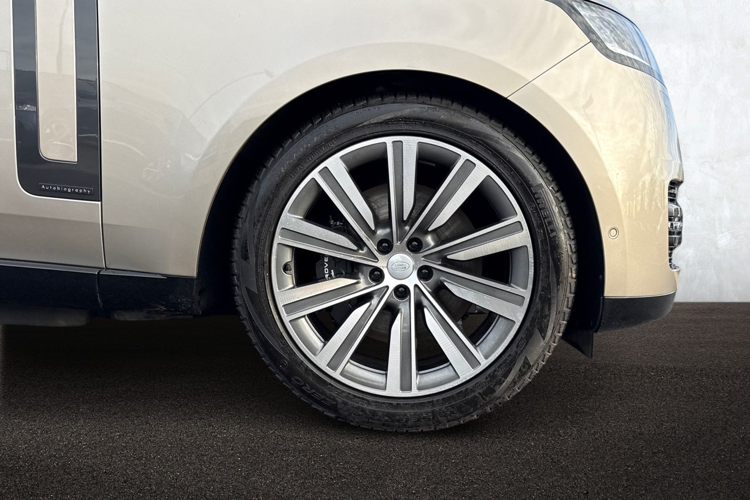 Used Land Rover Range Rover 2024 for sale - 76836415: Photo 8