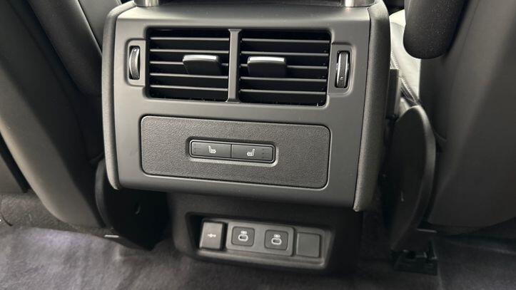 Used Land Rover Discovery 2024 for sale - 77399678: Photo 17