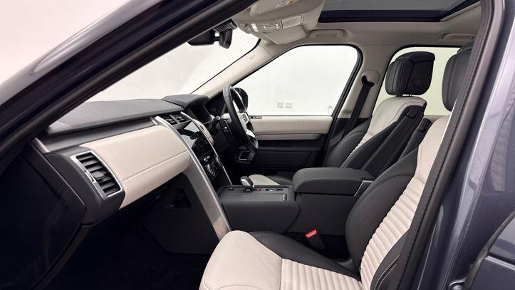Used Land Rover Discovery 2024 for sale - 77399678: Photo 3