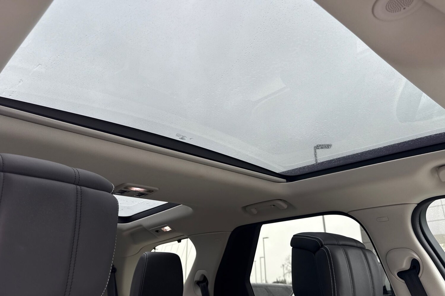 Used Land Rover Discovery 2024 for sale - 77399678: Photo 31