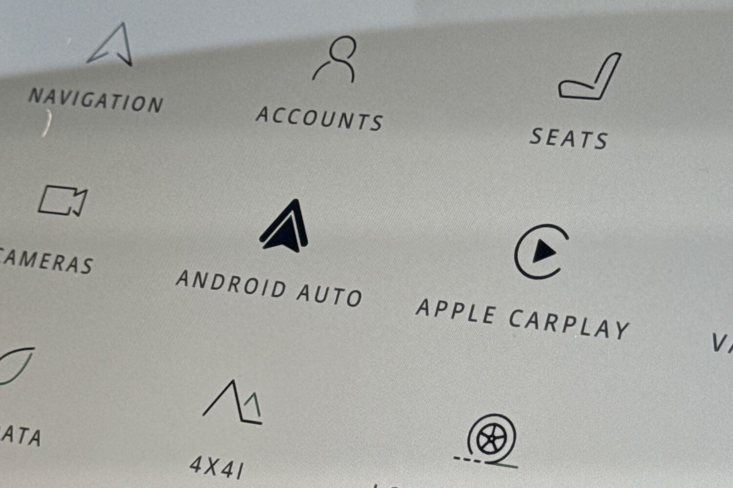 Used Land Rover Discovery 2024 for sale - 77399678: Photo 35