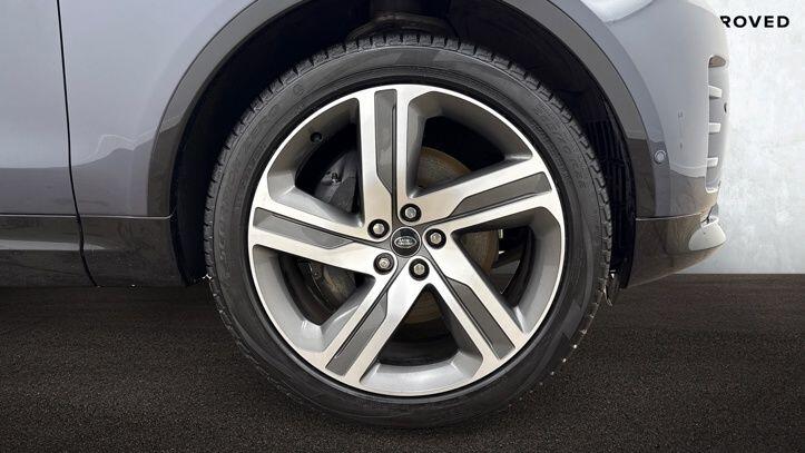 Used Land Rover Discovery 2024 for sale - 77399678: Photo 8