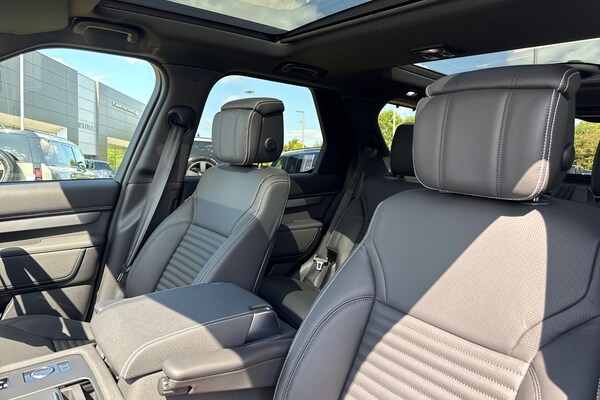 Used Land Rover Discovery 2025 for sale - 75179177: Photo 11