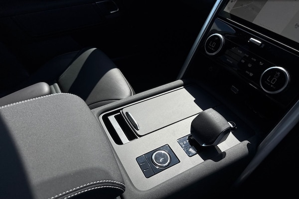 Used Land Rover Discovery 2025 for sale - 75179177: Photo 16