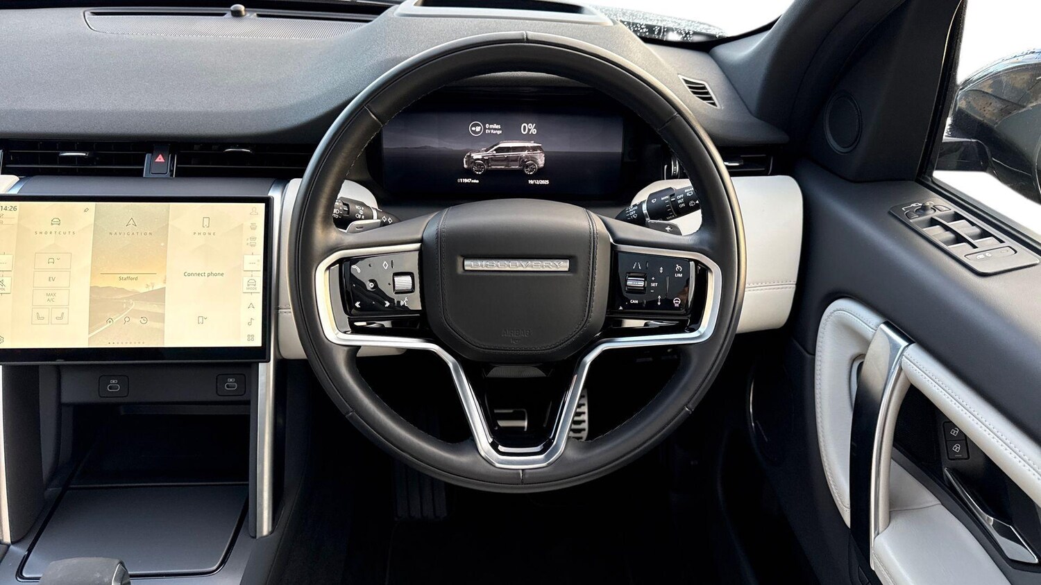 Used Land Rover Discovery Sport 2024 for sale - 77557427: Photo 16