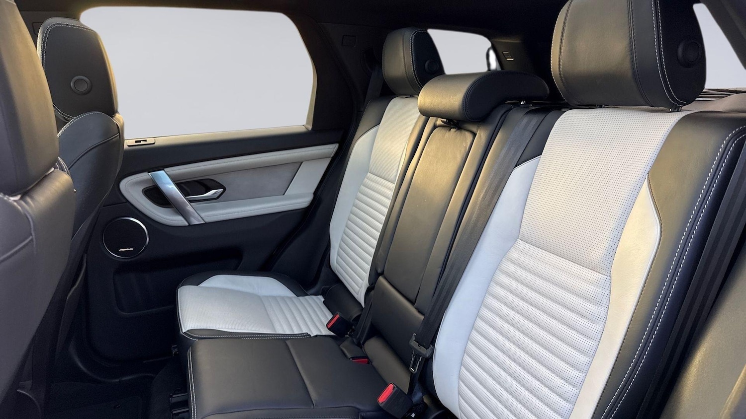 Used Land Rover Discovery Sport 2024 for sale - 77557427: Photo 4