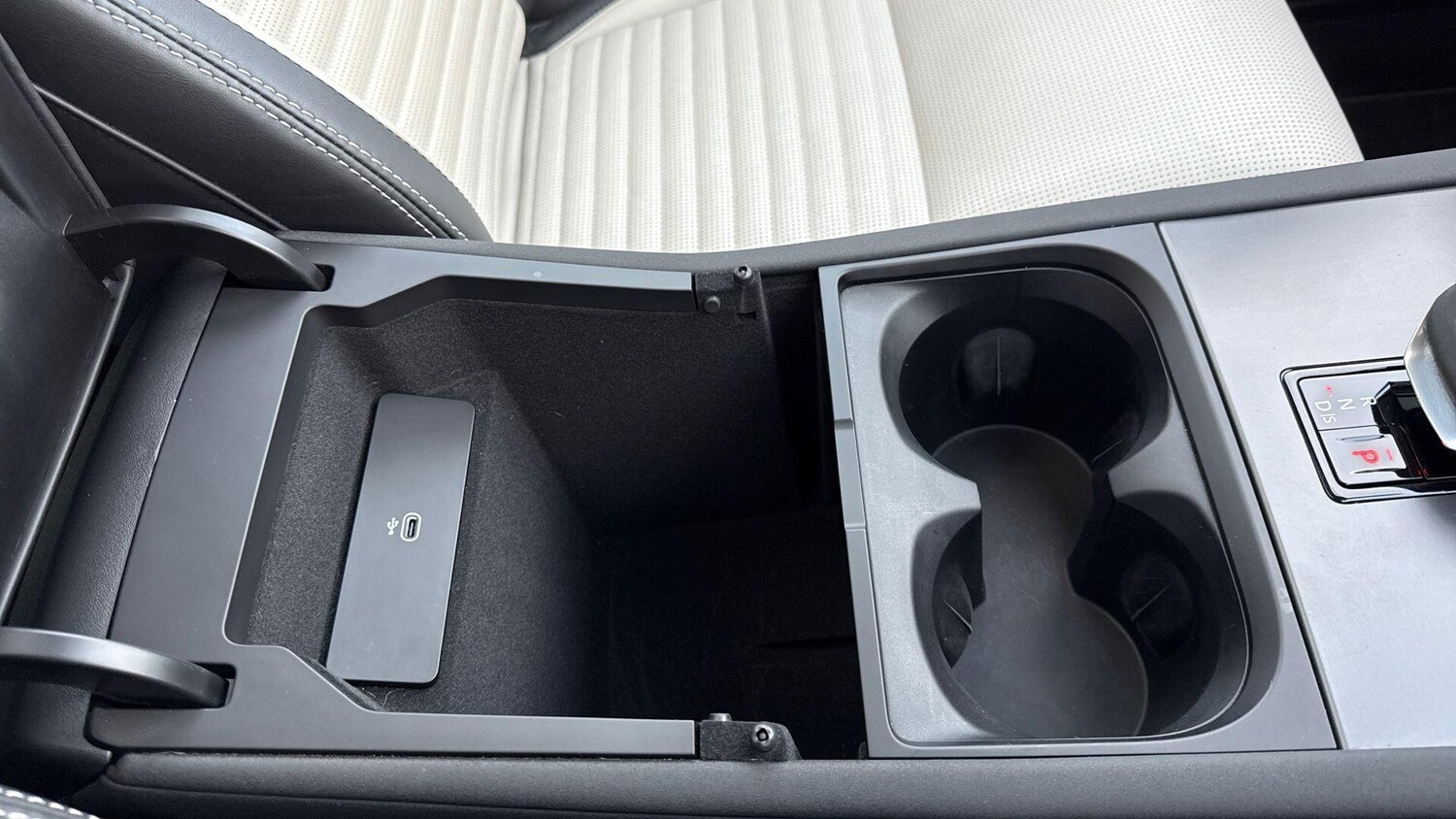 Used Land Rover Discovery Sport 2024 for sale - 77557427: Photo 51