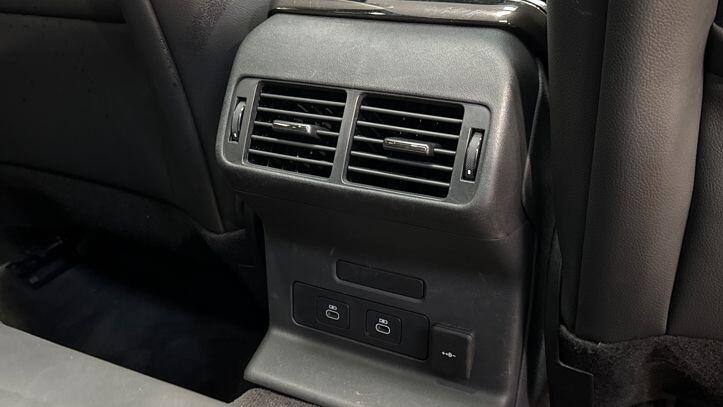 Used Land Rover Range Rover Velar 2023 for sale - 77199438: Photo 17