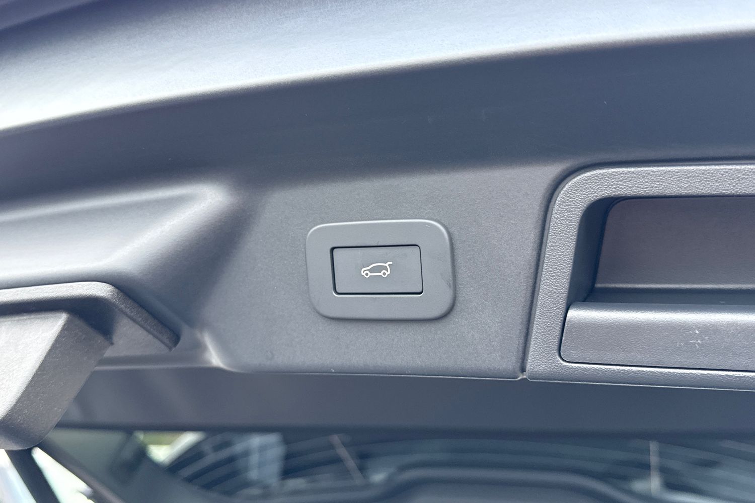 Used Land Rover Range Rover Velar 2026 for sale - 78122493: Photo 33