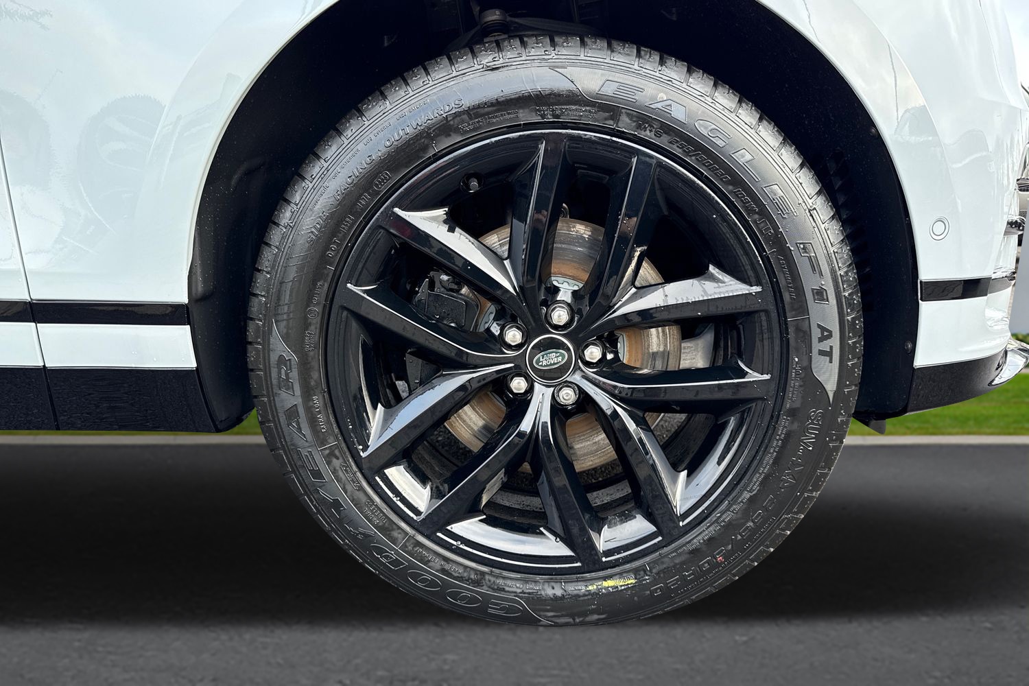 Used Land Rover Range Rover Velar 2026 for sale - 78122493: Photo 8