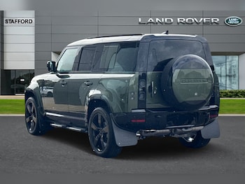 Used Land Rover Defender 110 2025 for sale - 75957747: Photo