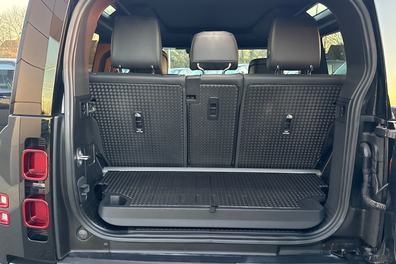 Used Land Rover Defender 90 2024 for sale - 76711813: Photo 11